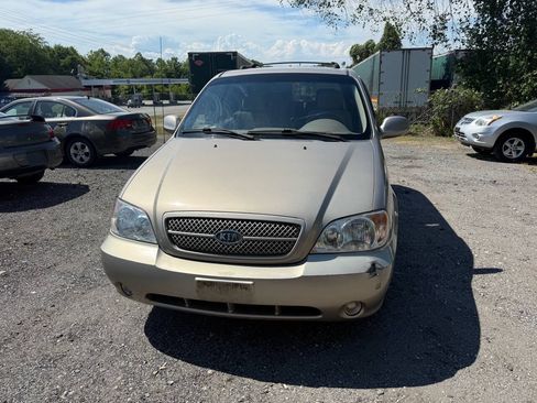 Used 2005 Kia Sedona FWD image 3