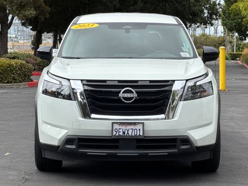 Certified 2023 Nissan Pathfinder S image 9