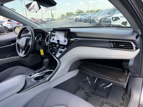 Used 2024 Toyota Camry LE AWD/4WD image 14