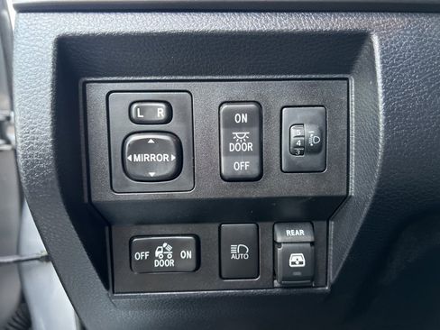 Used 2019 Toyota Tundra SR5 image 23