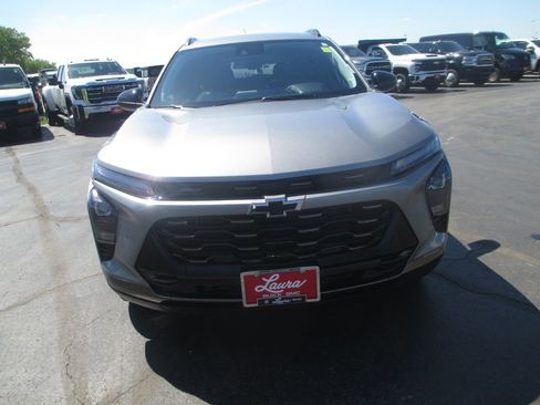 Used 2025 Chevrolet Trax ACTIV w/ Driver Confidence Package FWD image 13