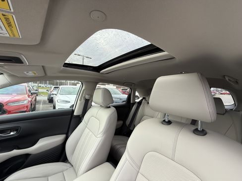 New 2026 Honda HR-V EX-L image 25