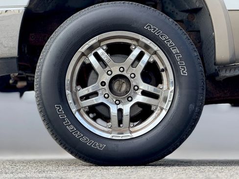 Used 2005 Ford F250 XL image 27