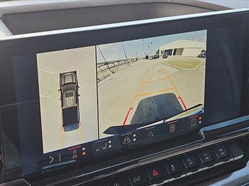 Used 2024 Chevrolet Silverado 1500 ZR2 w/ Technology Package image 13