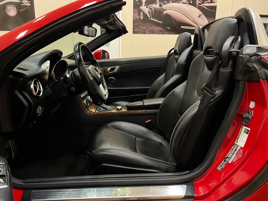 Used 2016 Mercedes-Benz SLK 350 image 25