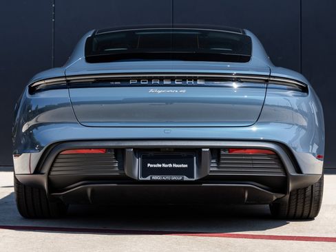 New 2026 Porsche Taycan image 10