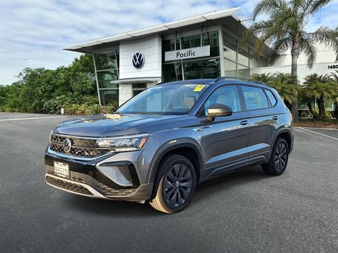 Used 2022 Volkswagen Taos S image 1