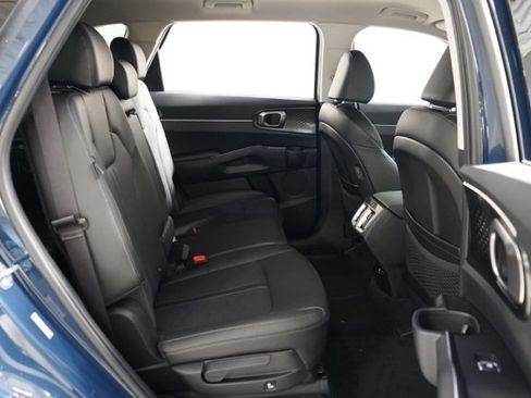 New 2026 Kia Sorento S image 32