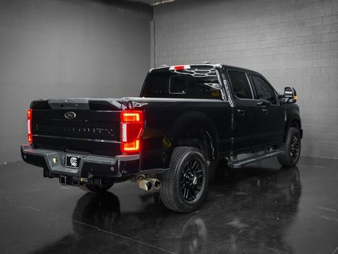 Used 2022 Ford F250 Lariat w/ Black Appearance Package image 15