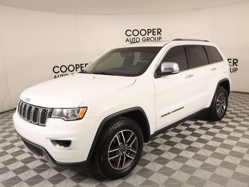 Used 2021 Jeep Grand Cherokee Limited w/ Luxury Group II image 11