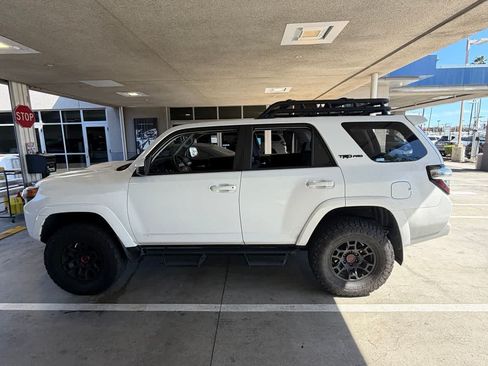 Used 2022 Toyota 4Runner TRD Pro AWD/4WD image 8