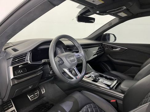 Used 2023 Audi SQ8 Prestige image 9