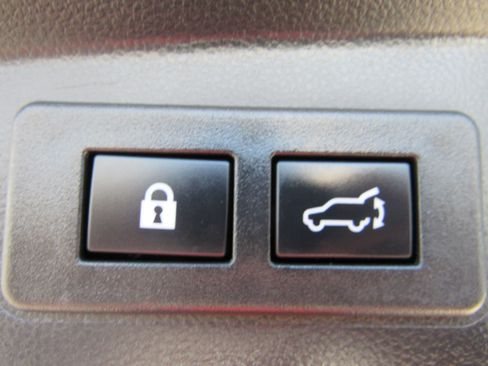 Used 2023 Subaru Outback Premium AWD/4WD image 23