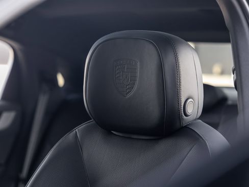 New 2026 Porsche Cayenne Coupe image 29