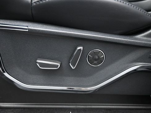 New 2025 Ford F150 Platinum w/ Equipment Group 702A High image 10