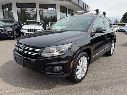 Used 2014 Volkswagen Tiguan S FWD image 1