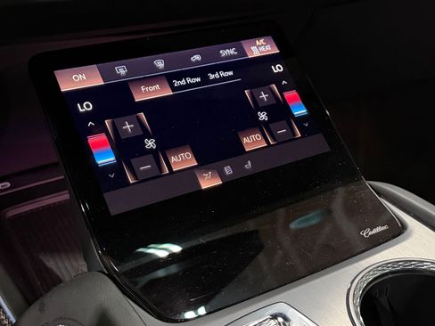 New 2026 Cadillac Vistiq Premium Luxury AWD/4WD image 33