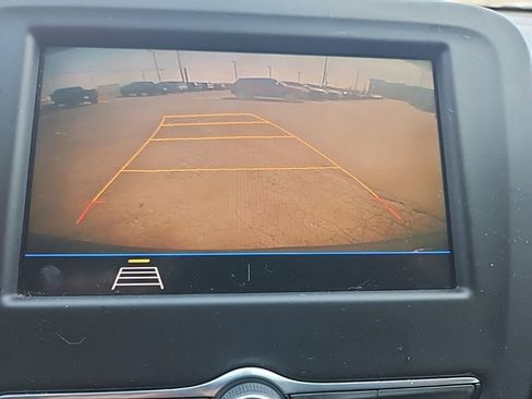 Used 2021 Chevrolet Equinox LT FWD image 17