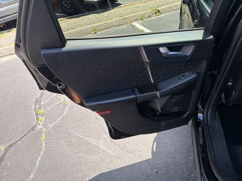 Used 2020 Ford Escape SEL AWD/4WD image 38