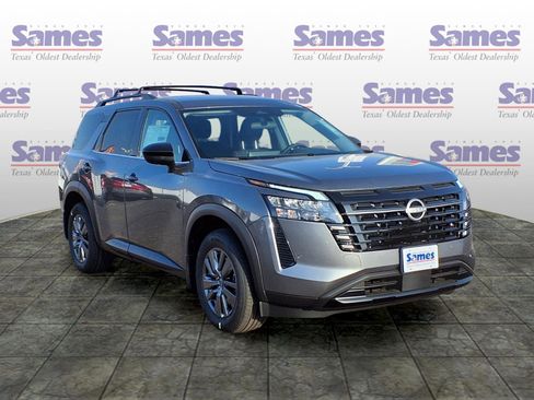 New 2026 Nissan Pathfinder SV image 1