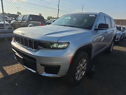 Used 2023 Jeep Grand Cherokee L Limited w/ Trailer Tow Group (B) AWD/4WD image 19