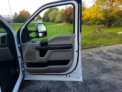 Used 2020 Ford F250 XL w/ Power Equipment Group image 19