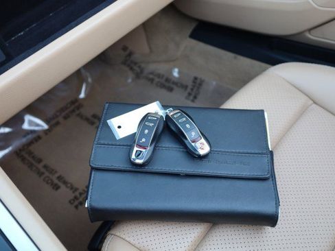 Used 2013 Porsche Boxster RWD image 36