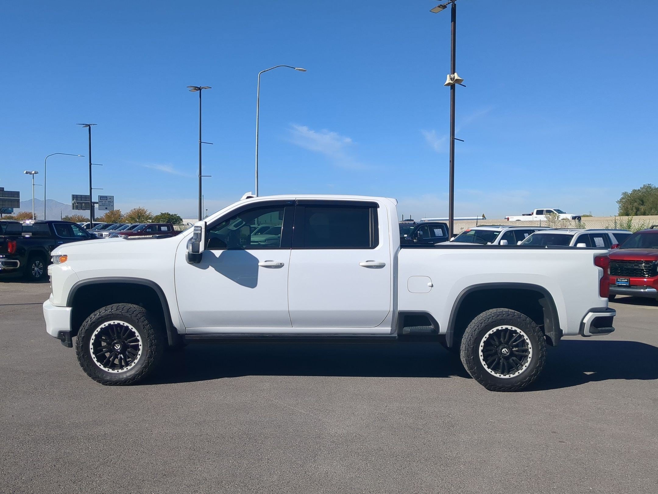 Used 2023 Chevrolet Silverado 3500 High Country w/ Z71 Off-Road Package AWD/4WD image 2