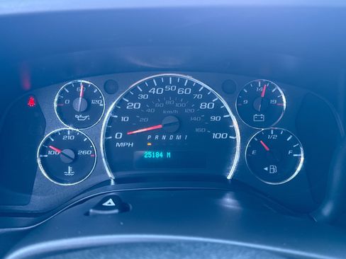 Used 2022 Chevrolet Express 2500 w/ Driver Convenience Package image 13