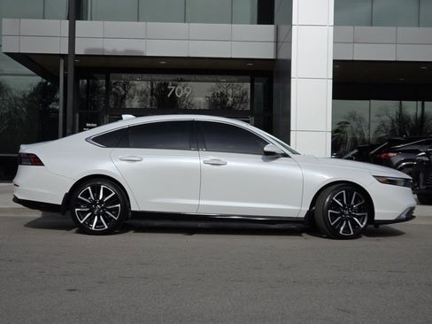 Used 2023 Honda Accord Touring image 31