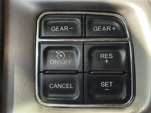 Used 2015 RAM 1500 Big Horn AWD/4WD image 20