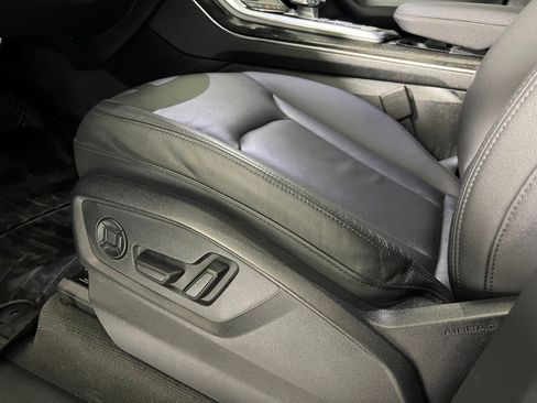 Used 2022 Audi Q7 Premium Plus w/ Premium Plus Package image 13