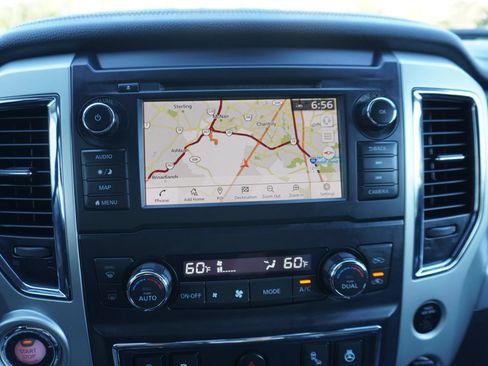 Used 2019 Nissan Titan PRO-4X w/ Pro-4x Convenience Package AWD/4WD image 24
