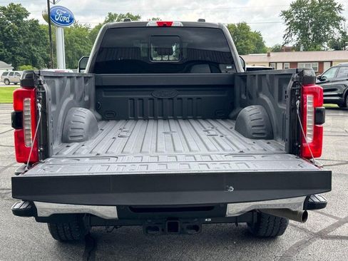 Used 2024 Ford F250 Lariat AWD/4WD image 5