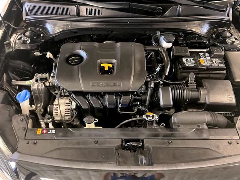 Used 2022 Kia Forte LXS w/ LXS Technology Package FWD image 28