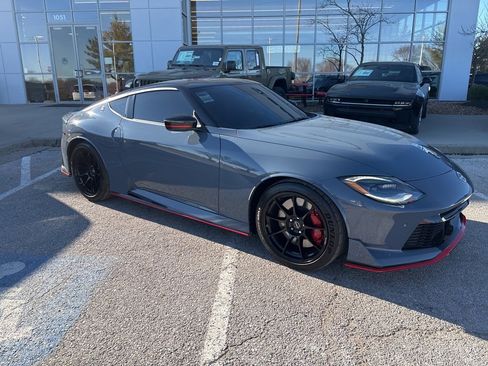 Used 2024 Nissan Z NISMO w/ Floor Mat Package image 35