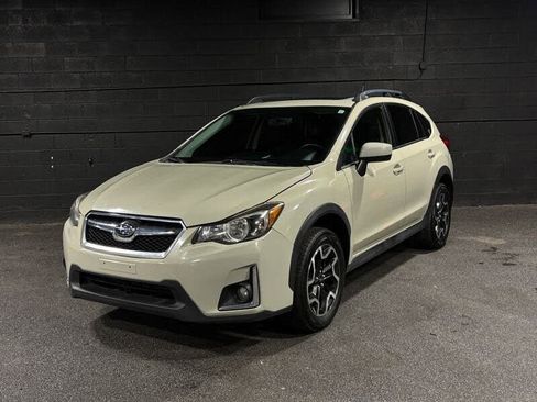 Used 2016 Subaru Crosstrek 2.0i Premium w/ Moonroof Package AWD/4WD image 1