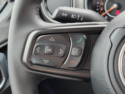 Used 2023 Jeep Wrangler Sport AWD/4WD image 12
