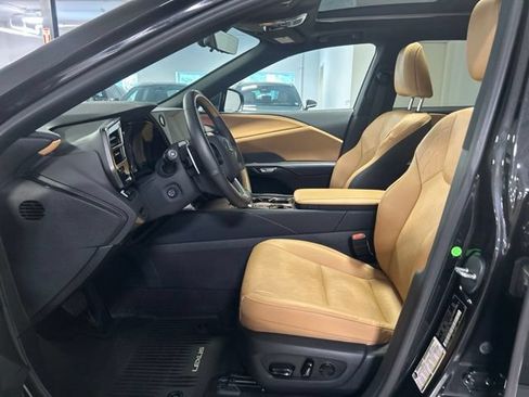 Used 2025 Lexus RX 350 w/ Convenience Package AWD/4WD image 12