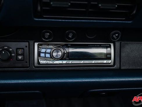 Used 1997 Porsche 911 Carrera image 16