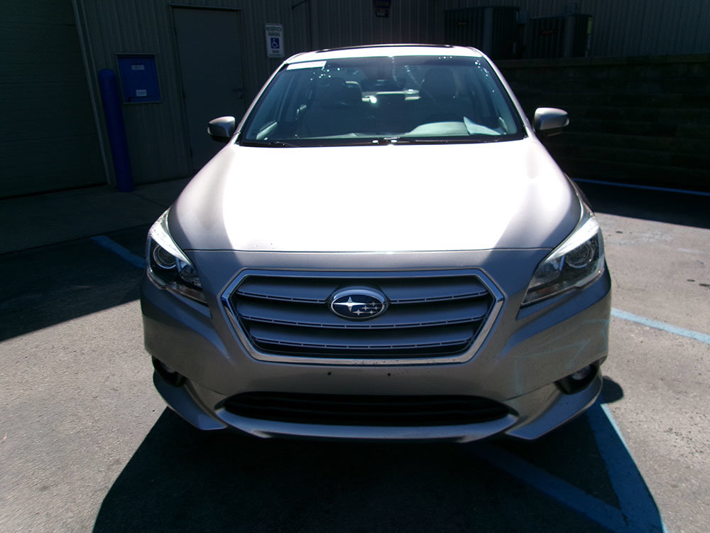 Used 2017 Subaru Legacy 2.5i Limited AWD/4WD image 2