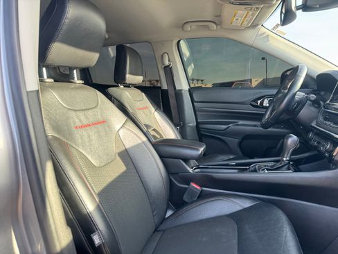 Used 2022 Jeep Compass Trailhawk w/ Trailhawk Convenience Group image 16