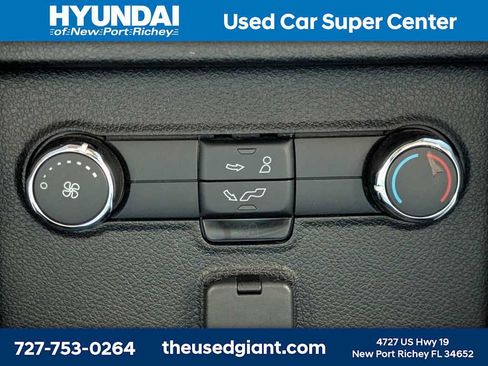 Used 2016 Ford Explorer Sport image 20