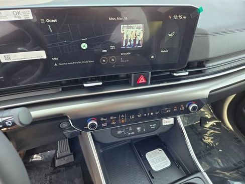 New 2026 Kia Carnival SX image 13