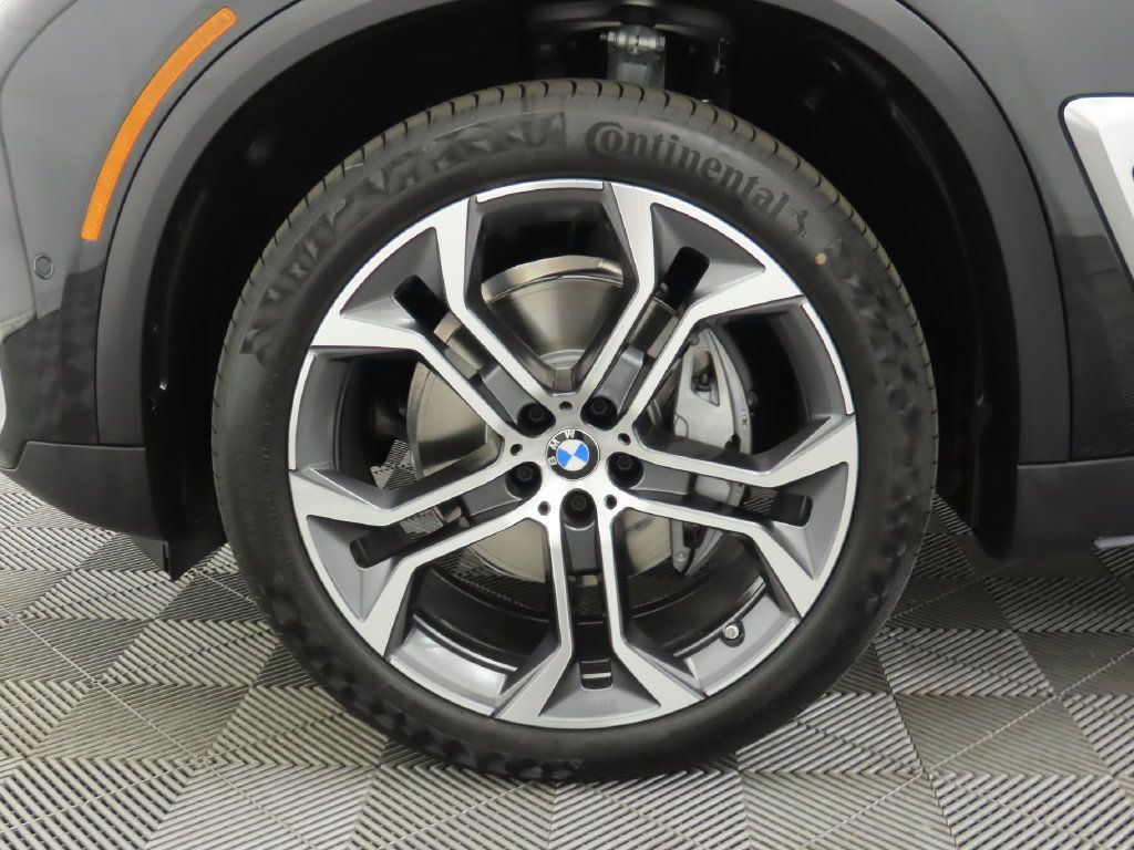 Certified 2026 BMW X5 xDrive40i AWD/4WD image 32