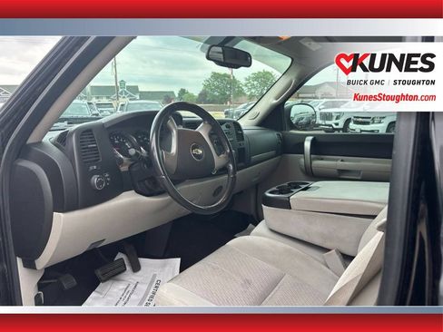 Used 2009 Chevrolet Silverado 1500 LT w/ Power Pack Plus AWD/4WD image 17
