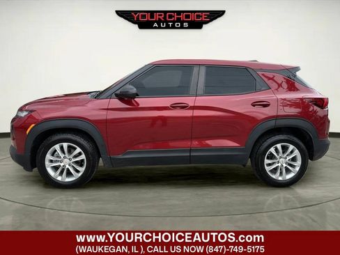 Used 2021 Chevrolet TrailBlazer LS FWD image 2