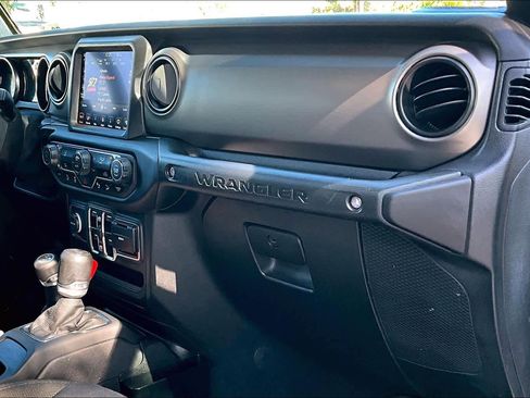 Used 2021 Jeep Wrangler Unlimited Sport w/ Sun And Sound Package image 17