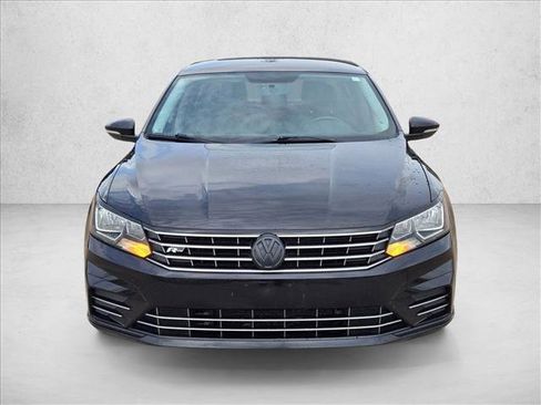 Used 2016 Volkswagen Passat 1.8T R-Line FWD image 2