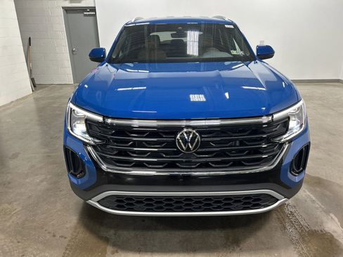 New 2025 Volkswagen Atlas Cross Sport SE image 34